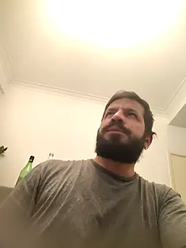 Snapshot of juanci_to chatting on October 15, 12:18 am juanci to online show from October 15, 12:18 am