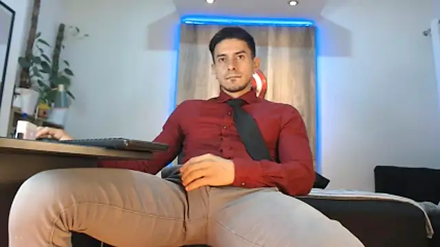 Andrew 4  online show from March 20, 2:26 am