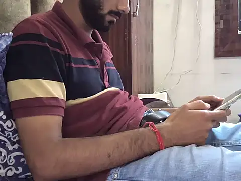 Snapshot of brownie_cake_cb chatting on October 29, 9:12 am brownie cake cb online show from October 29, 9:12 am