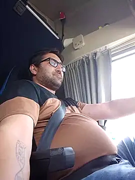 Truker91 online show from April 25, 2:25 pm