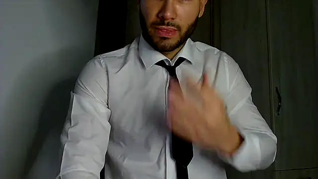 Justynn1 online show from June 3, 10:37 pm
