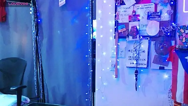 Snapshot of mycock2474u chatting on February 2, 6:15 am mycock2474u online show from February 2, 6:15 am