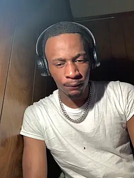 Snapshot of Tristris100 chatting on December 10, 1:55 pm Tristris100 online show from December 10, 1:55 pm