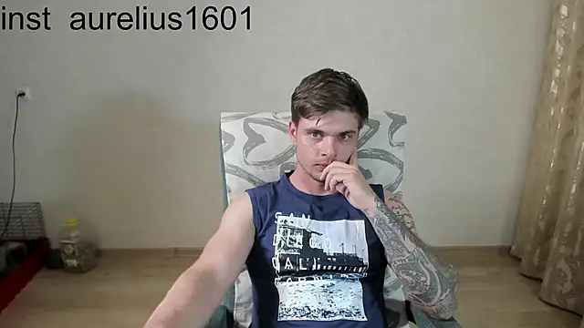 maks wolfis online show from June 13, 7:01 pm