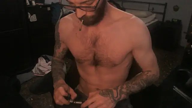 SexxxyLouis online show from January 10, 9:35 am