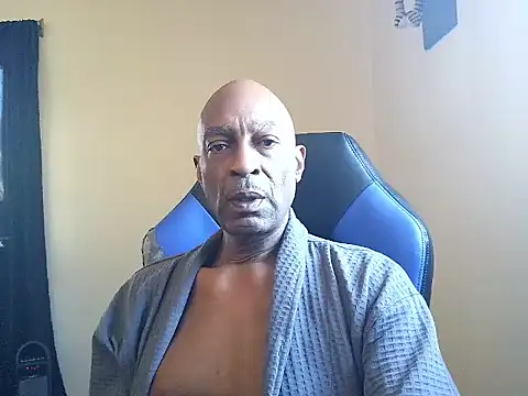 longdick4you8686 online show from March 8, 10:14 pm