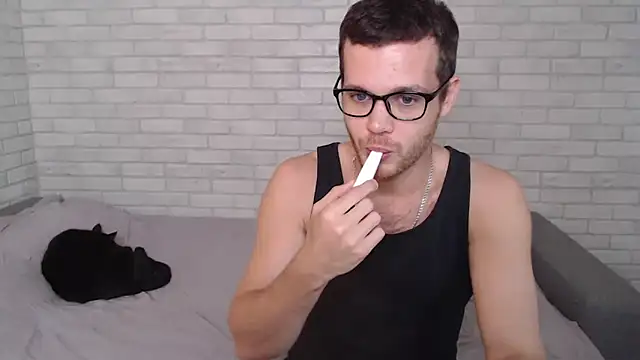 Alexxx horny online show from September 25, 11:31 am