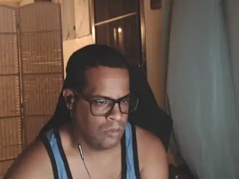 thesugar32 online show from April 8, 2:23 am