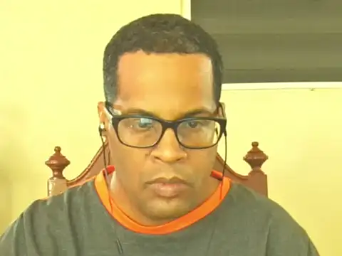 thesugar32 online show from November 23, 1:44 pm