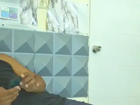 thesugar32 online show from March 4, 1:40 pm