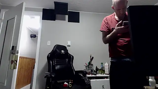 Snapshot of Anix888 chatting on February 4, 10:02 pm Anix888 online show from February 4, 10:02 pm