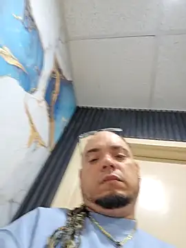 latinoflpr online show from April 2, 8:06 pm