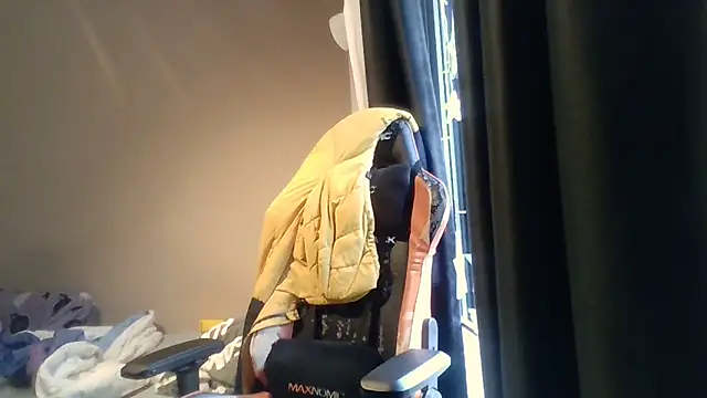 David250692 online show from February 11, 12:54 pm