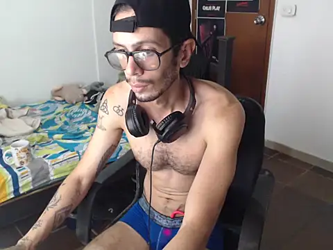 alisterxxx online show from July 27, 6:37 pm