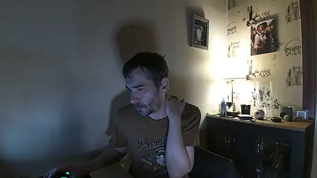 Snapshot of Ethangay chatting on October 20, 6:06 am Ethangay online show from October 20, 6:06 am