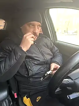 DanielOhCool online show from February 10, 10:53 am