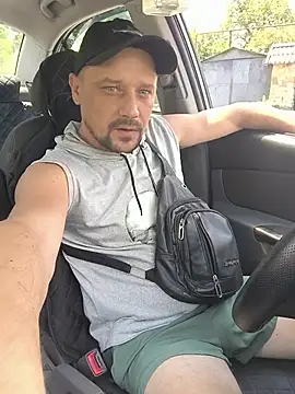 DanielOhCool online show from July 8, 9:57 am