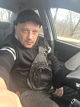 DanielOhCool online show from March 4, 8:32 am