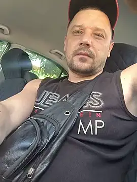 DanielOhCool online show from June 9, 7:32 am