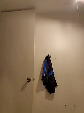 tropikboy online show from March 12, 9:44 am