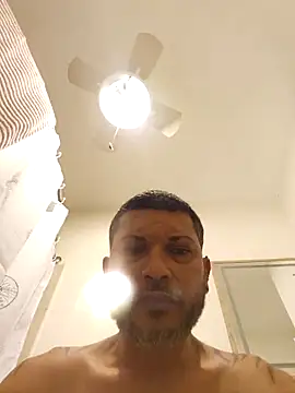 tropikboy online show from April 9, 9:48 am