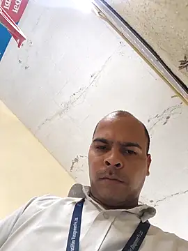 Vickyrajput009 online show from April 18, 8:49 am