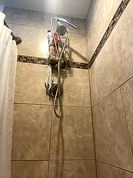 Snapshot of Prettyboiflaco chatting on October 25, 9:49 pm Prettyboiflaco online show from October 25, 9:49 pm