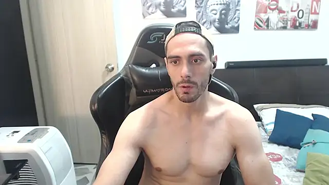 samuelgarcia  online show from December 12, 7:52 am