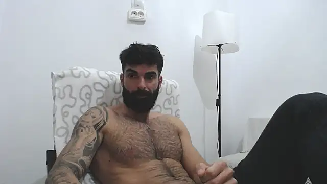 Verycutex online show from February 26, 5:50 pm