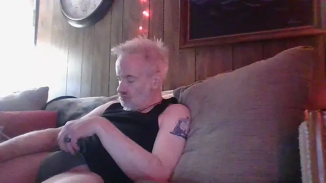 Makowboy online show from December 5, 2:00 pm