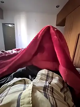 YourPersonall online show from December 7, 9:50 am