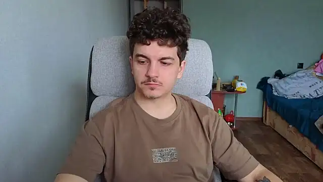 Remy Miles online show from March 24, 5:56 am