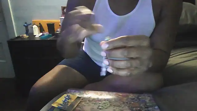 Snapshot of ReeferMadness59 chatting on October 25, 1:18 am ReeferMadness59 online show from October 25, 1:18 am