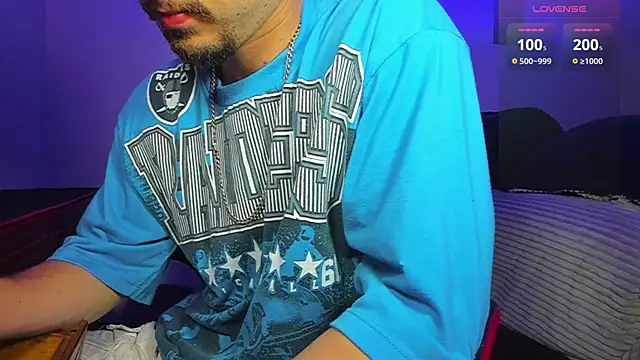 Alex smith00 online show from February 2, 11:42 pm