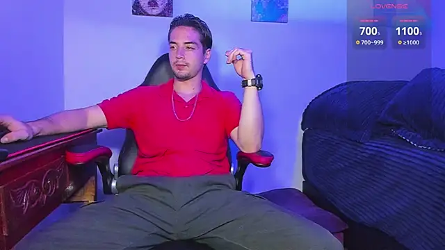 Alex smith00 online show from January 12, 2:45 am