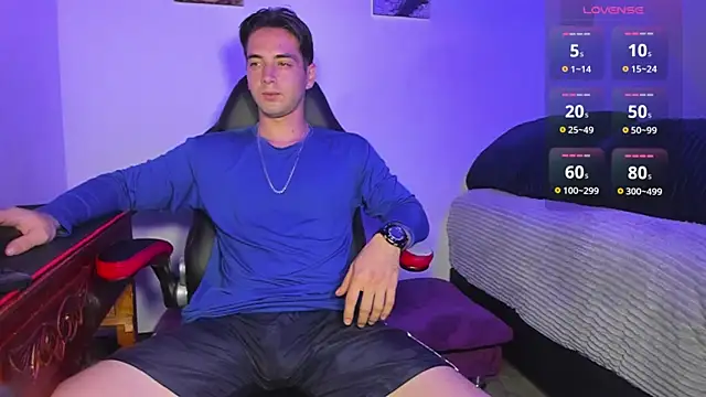 Alex smith00 online show from March 15, 2:03 am