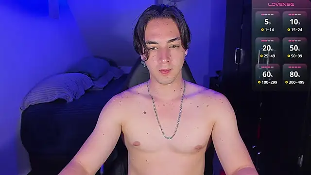 Alex smith00 online show from September 25, 1:15 am