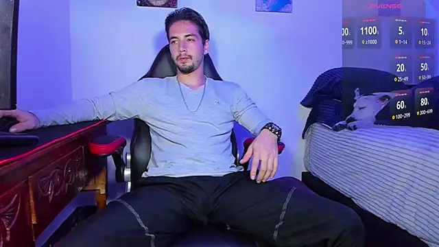 Alex smith00 online show from January 25, 2:37 am