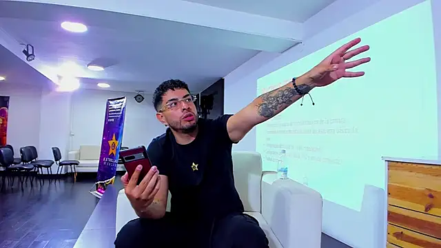 dereck fiore online show from February 11, 6:22 pm