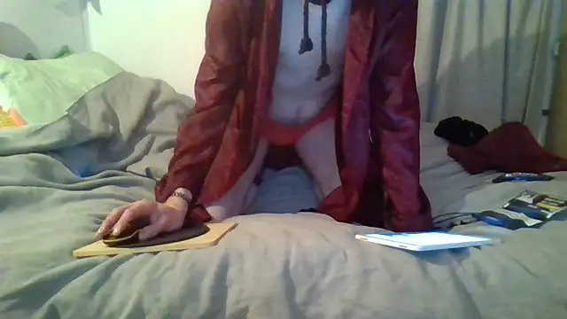 OllieMac online show from March 10, 1:45 am