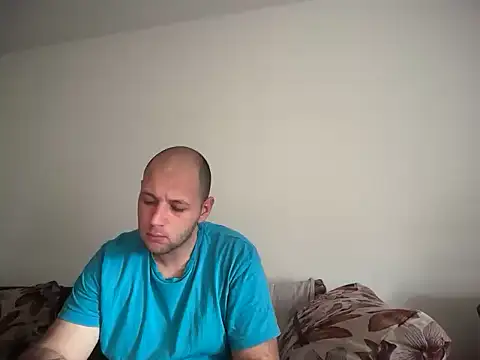 Flakka95 online show from April 13, 8:37 am