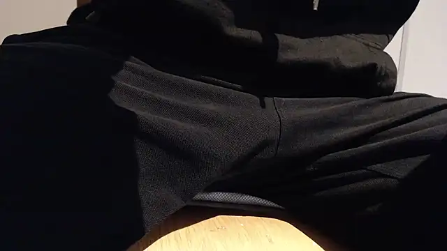 Snapshot of papiculo86 chatting on February 24, 10:47 pm papiculo86 online show from February 24, 10:47 pm