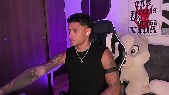 Alessandro Vanni online show from July 28, 2:41 am