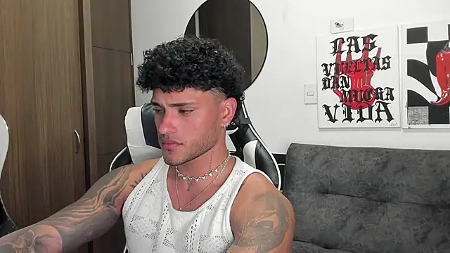 Alessandro Vanni online show from December 15, 2:30 am