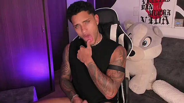 Alessandro Vanni online show from July 28, 9:58 pm