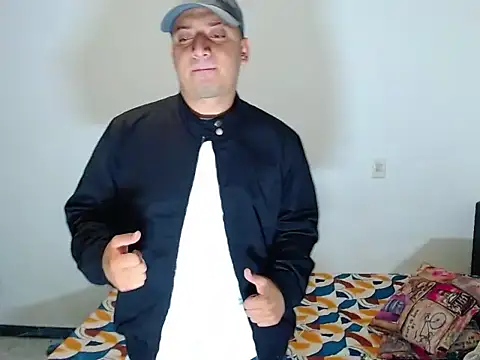 ares sexxx online show from December 26, 9:15 pm