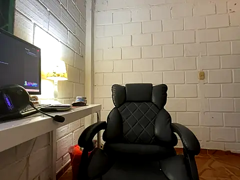 Max TheHorseDick online show from November 3, 1:10 am