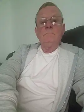 JohnnyJackson67 online show from November 12, 8:25 pm