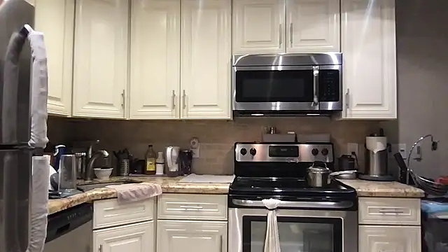 BigGuyMuscle online show from March 12, 2:19 am