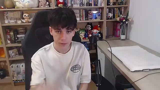 nolantwink online show from February 28, 8:41 pm